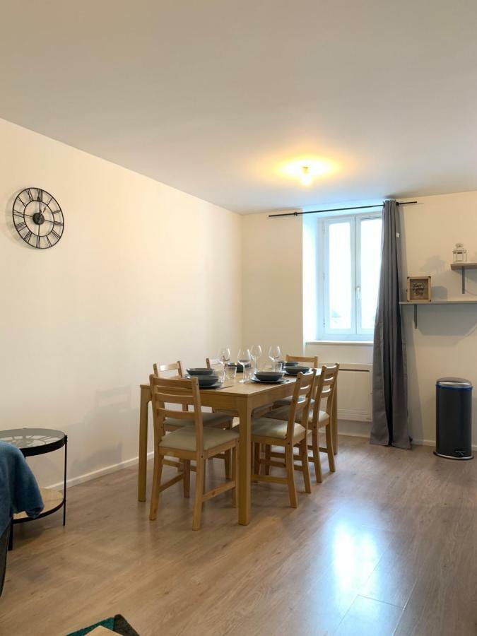 Appartement Situe Dans L'Hyper-Centre D'Auray Bagian luar foto
